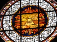 Tétragramme sur Monuments et Eglises de Paris