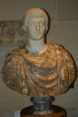  On parle de Chrétienté à partir de l'empereur romain Constantin au 3ème siècle de n.e	